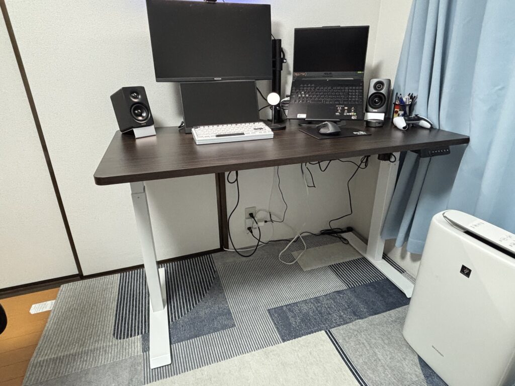 設置後セッティングしたデスク